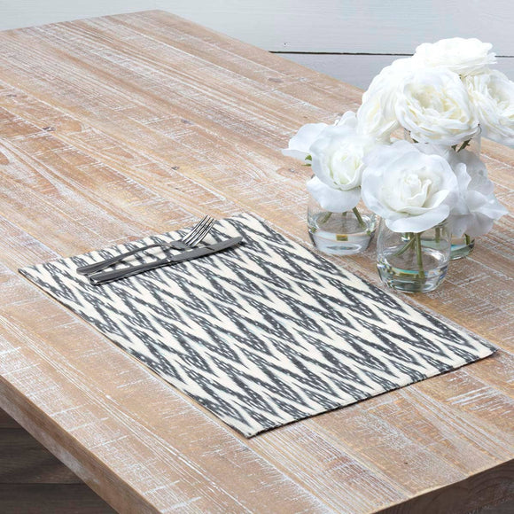 Alexis Placemat and napkin Set of 8 12x18