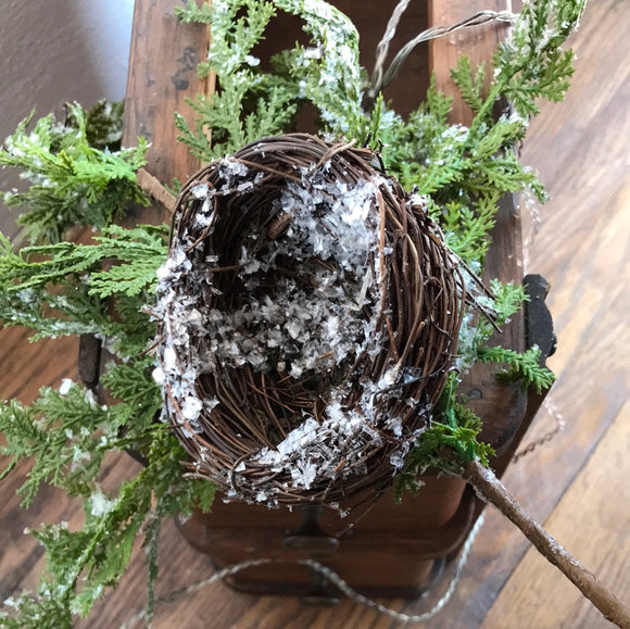 Frosted Cedar w/Nest